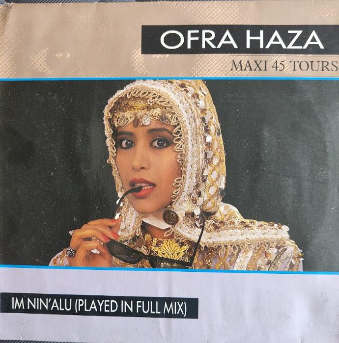 Radio 80’s Gratuite Sans Publicité Radio gratuite sans pub dédiée aux années 80. Vibrez rétro avec déguisements, lunettes et perruques pour une soirée vintage !